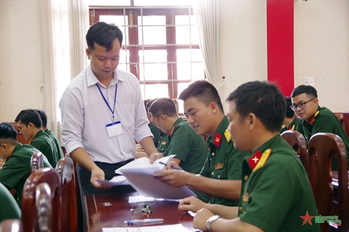 Sư đoàn 9 (Quân đoàn 4) tổ chức thi cấp chứng chỉ quốc gia tiếng dân tộc Khmer